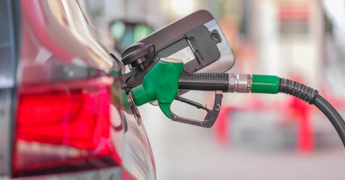 découvrez comment mesurer et optimiser la consommation de carburant de votre voiture pour économiser de l'argent et réduire votre impact environnemental.