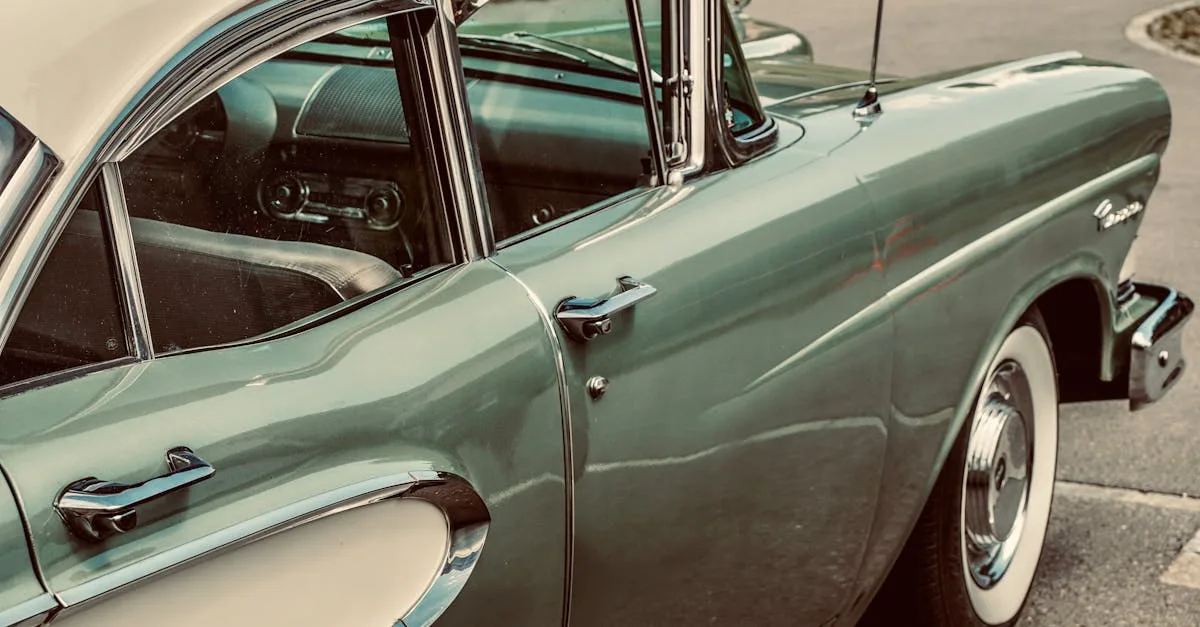 assurance voiture ancienne : protégez votre véhicule de collection avec des garanties adaptées et des tarifs avantageux.