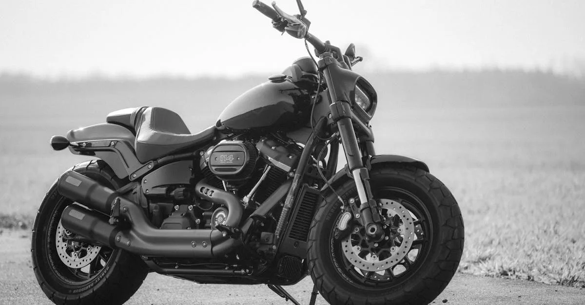 support porte-moto pour attelage : transportez votre moto en toute sécurité grâce à ce porte-véhicule robuste et facile à installer.