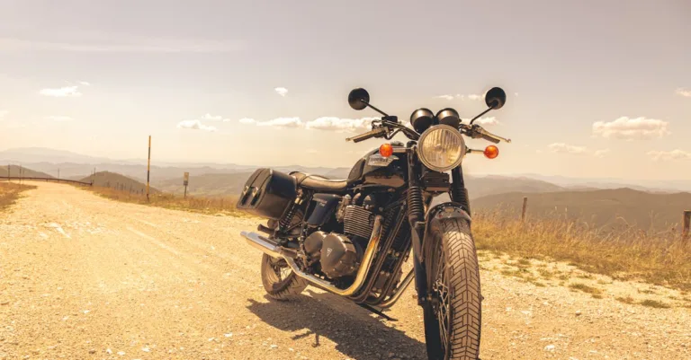 assurance moto été : protégez votre deux-roues pendant la saison estivale avec des offres adaptées et des tarifs avantageux.