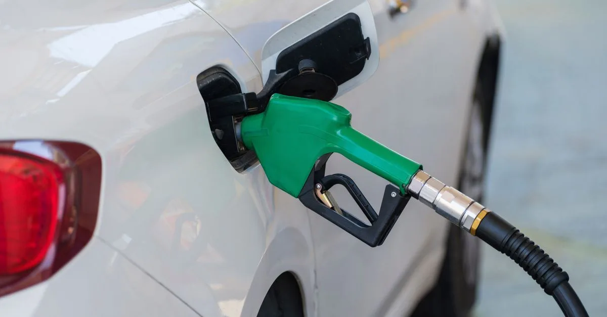 découvrez tout sur le carburant e85 : avantages, utilisation, impact environnemental et compatibilité avec les véhicules flex-fuel.