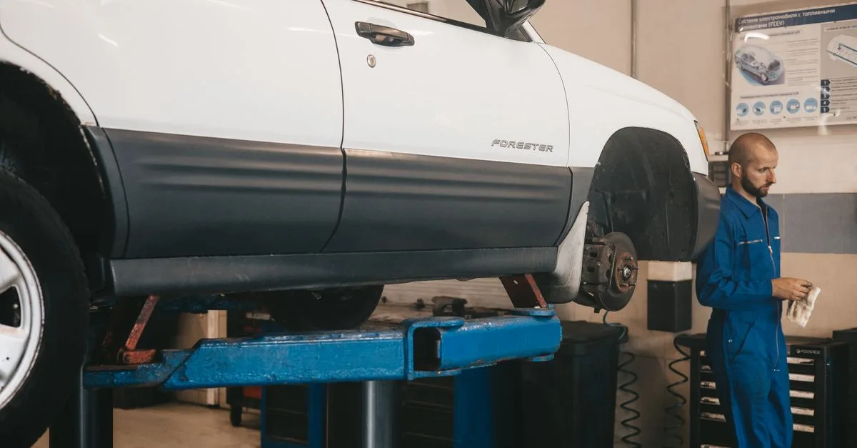 diagnostic moteur précis et rapide pour identifier et résoudre les problèmes de votre véhicule, assurant performance et sécurité optimales.