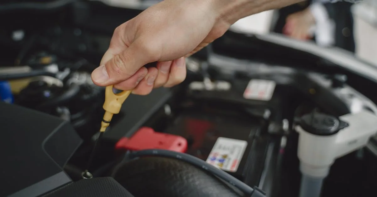 découvrez l'huile moteur idéale pour votre peugeot 208 1.2 essence, garantissant performance et protection optimale du moteur.