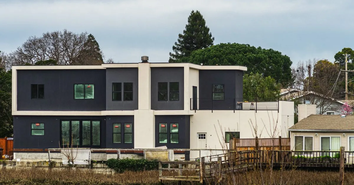 découvrez nos services de rénovation domiciliaire pour transformer votre maison en un espace moderne, confortable et fonctionnel. expertise et qualité garanties.