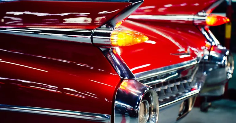 découvrez les avantages et inconvénients d’une peinture d’origine ou d’une restauration pour une voiture classique, et apprenez à faire le bon choix.