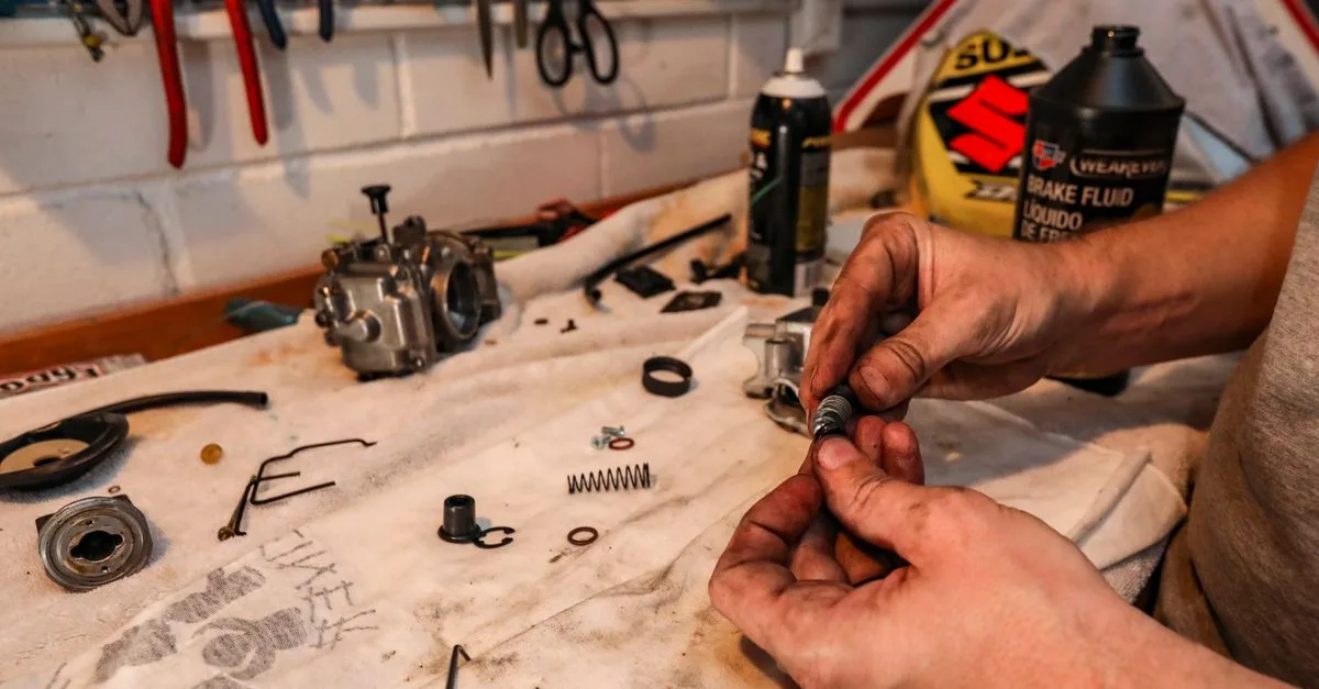 découvrez comment documenter et organiser chaque pièce lors du démontage d’une voiture classique pour faciliter sa restauration et son remontage.