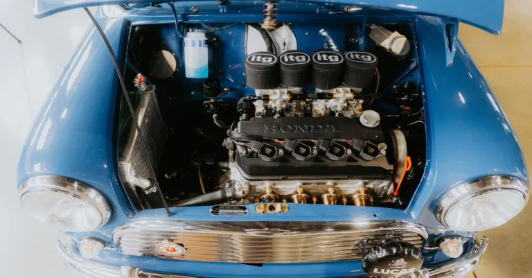 découvrez les étapes essentielles pour restaurer un moteur grippé : diagnostic, démontage, réparation des pièces et remise en état.